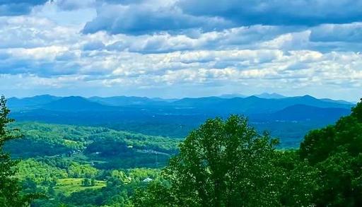 Yep, this is the part of the country we live in; beautiful