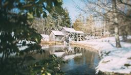 All 4 seasons and the beautiful Blue Ridge Parkway right in our ...